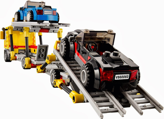 Tiến hành đưa xe con lên khoang chở hàng trong bộ Lego City 60060 Xe vận chuyển ô tô